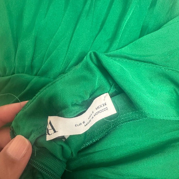 Zara Elegant Green Women's Dress - Picture 7 of 7